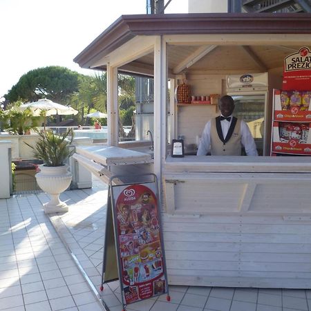 Hotel Conchiglia チェルヴィア エクステリア 写真