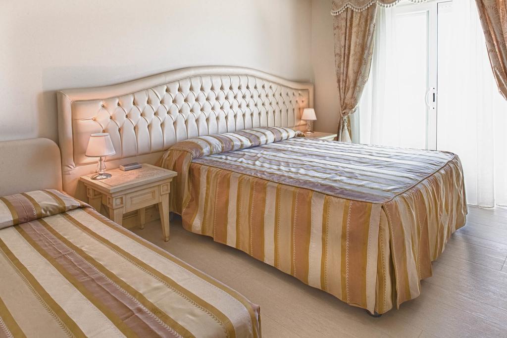 Hotel Conchiglia チェルヴィア エクステリア 写真